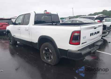 2020 Ram 1500 Rebel 4X4 6'4 Box z USA, uszkodzony, nr VIN 1C6SRFET8LN280141